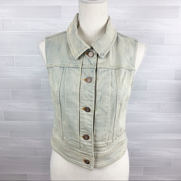 Anthro | Pilcro Distressed Sunwashed Denim Vest - Picture 4 of 15